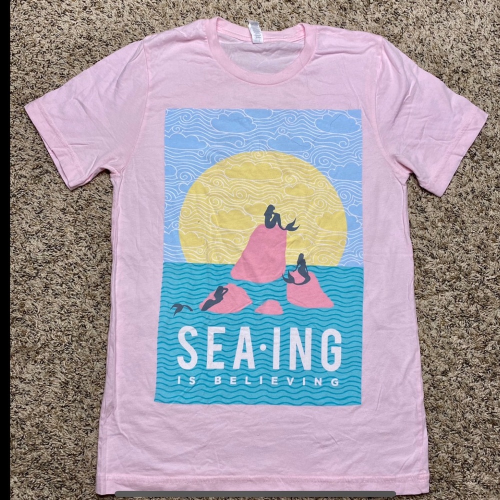 Oh Yeah Apparel Seaing Is believing pink mermaid shirt small